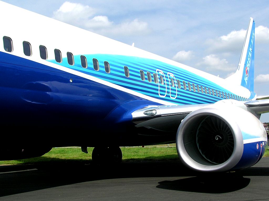 History of Boeing 737 commercial passenger jet airline