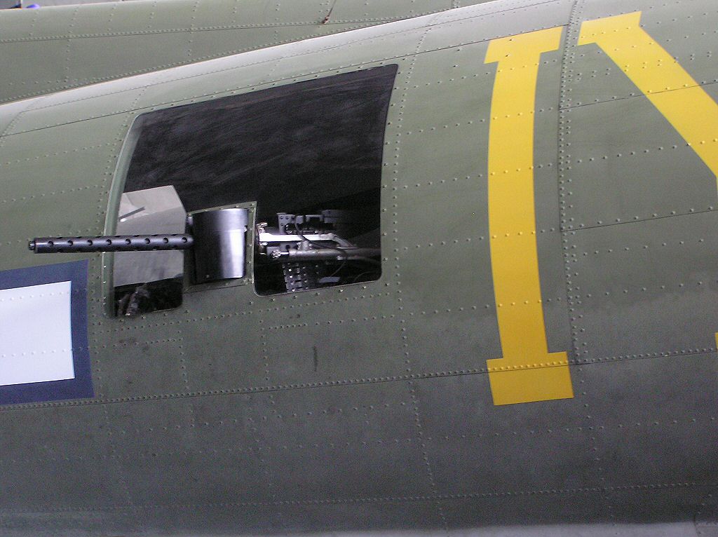 WW2 Boeing B17 World War Two Flying Fortress bomber - Moore's aviation warbird photo picture