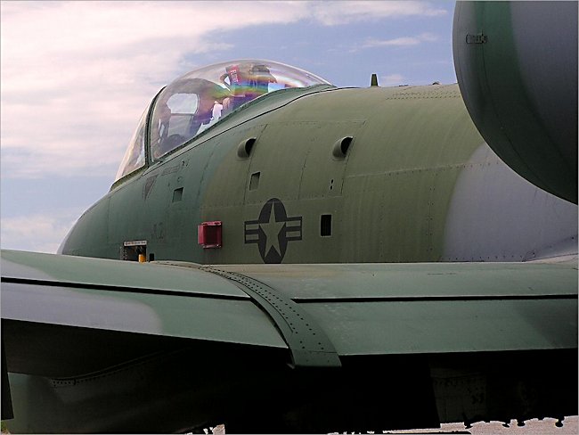 USAF A-10 Thunderbolt Warthog Tank Buster Jet Fighter Bomber